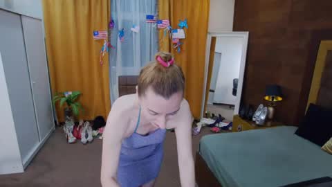 evelynreagan online show from July 25, 6:11 am