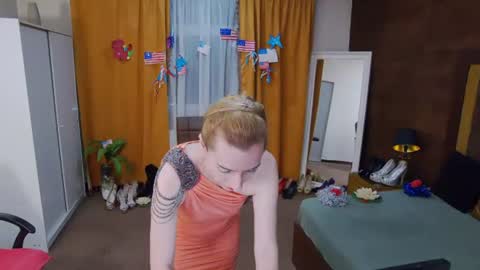 evelynreagan online show from August 3, 6:01 am