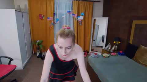 evelynreagan online show from August 4, 6:05 am