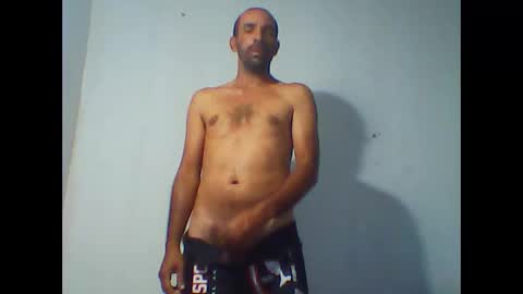 Snapshot of everaldosantos chatting on November 25, 11:05 pm everaldosantos online show from November 25, 11:05 pm