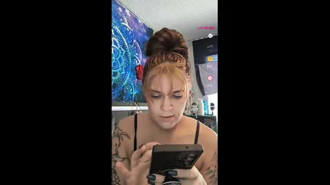 Aly online show from March 6, 8:48 pm