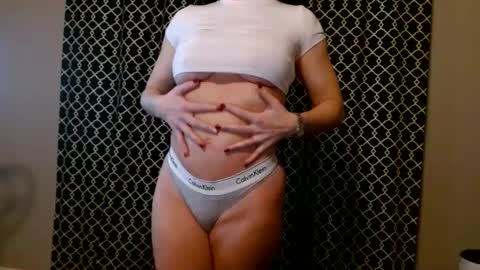 Everleighmae online show from February 17, 1:32 pm