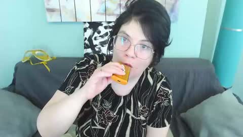 Everly online show from March 7, 5:18 am