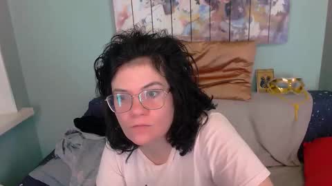 Everly online show from October 27, 11:47 am