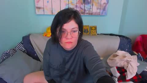 Everly online show from February 15, 7:54 pm