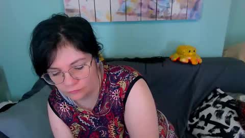 Everly online show from May 16, 8:44 am