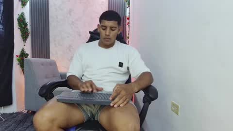 Snapshot of evessinn chatting on September 20, 3:57 pm luis online show from September 20, 3:57 pm