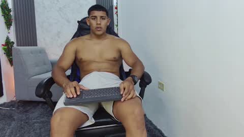 Snapshot of evessinn chatting on September 27, 7:19 pm luis online show from September 27, 7:19 pm