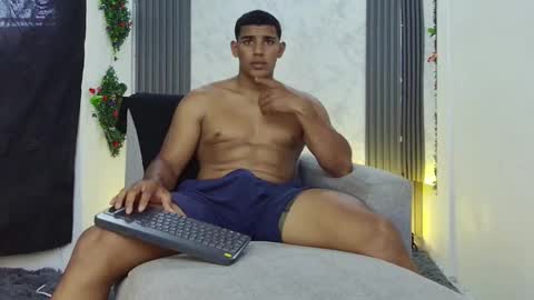 Snapshot of evessinn chatting on October 2, 5:31 pm luis online show from October 2, 5:31 pm