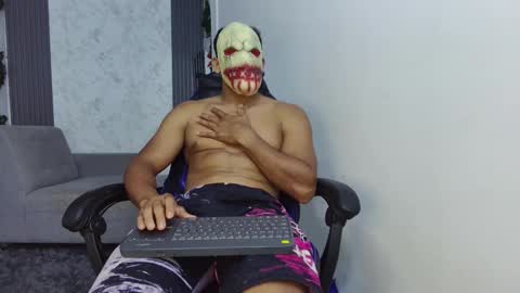 luis online show from October 26, 10:36 pm