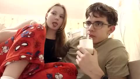 Evgeniy and Anna online show from February 4, 7:53 pm