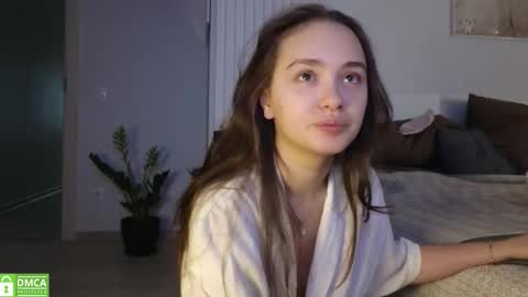 evi_woow online show from October 24, 1:24 am