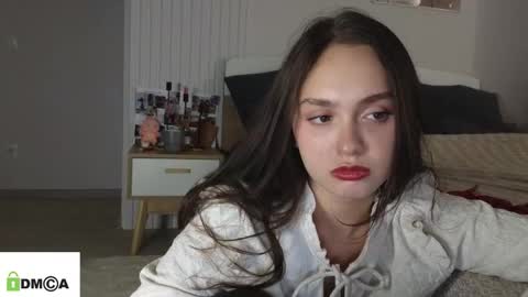 evi_woow online show from February 20, 9:15 pm