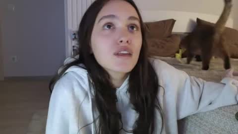 evi_woow online show from May 7, 7:41 pm