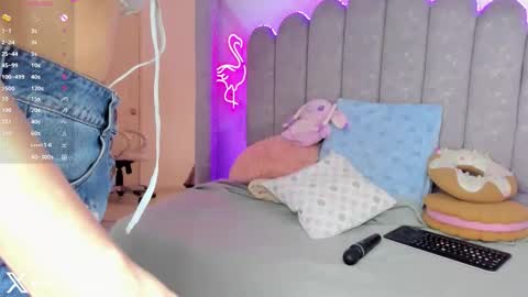 My name is Evie  nice to meet you  really get to know me better private is open  online show from November 17, 9:42 pm