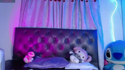 Evie Cloud online show from July 16, 3:01 am