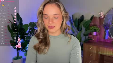 evielina online show from May 3, 12:05 am
