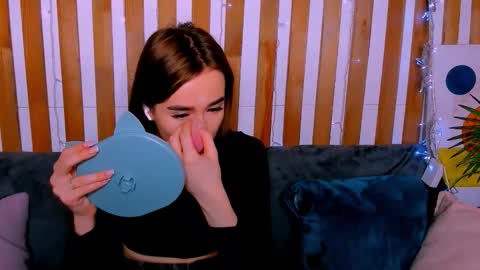 Evis online show from March 5, 1:23 am