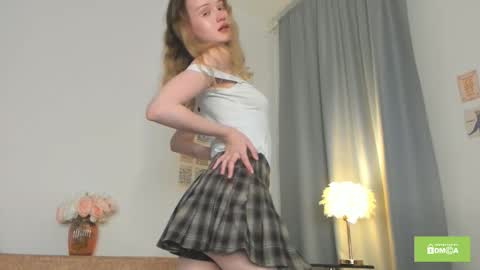 Snapshot of evkasuper chatting on October 6, 8:50 pm Eva online show from October 6, 8:50 pm