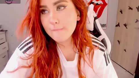 evva_foxxy online show from December 15, 8:04 pm