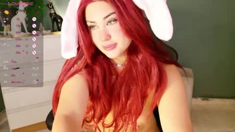 evva_foxxy online show from May 23, 1:15 pm