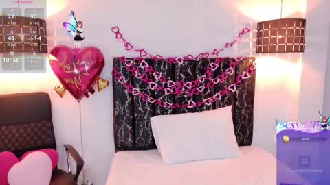 evvaa_moon online show from February 10, 12:31 pm