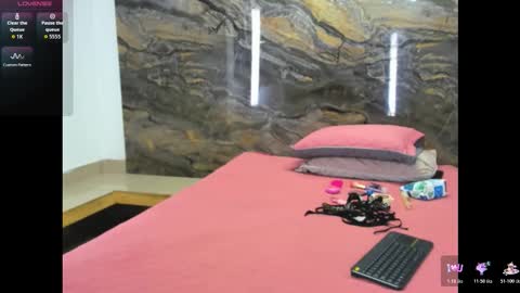 Snapshot of evy_connor chatting on December 22, 11:29 am evy_connor online show from December 22, 11:29 am