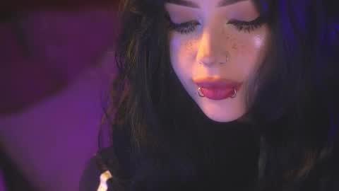 Alyson online show from January 6, 11:07 pm