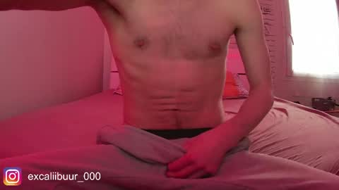 Excaliibuur online show from March 29, 6:19 pm