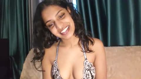 tiara online show from July 2, 8:20 am
