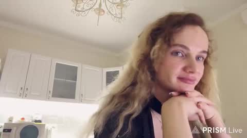 Snapshot of eximi chatting on February 18, 9:33 pm eximi online show from February 18, 9:33 pm