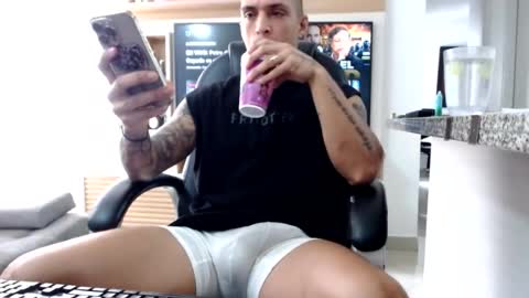 camilo online show from July 8, 1:04 pm