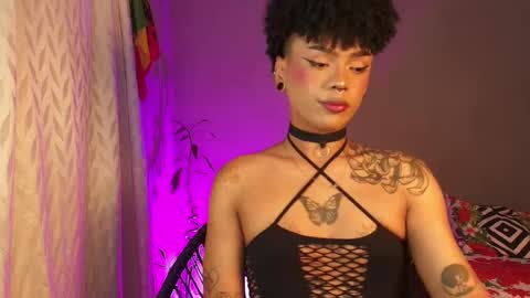Snapshot of exotic_medussapp chatting on April 12, 4:50 am Soy Carla online show from April 12, 4:50 am