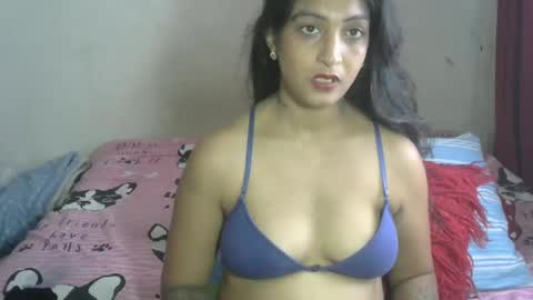 Snapshot of exotic_queen01 chatting on February 16, 9:15 am Amber online show from February 16, 9:15 am