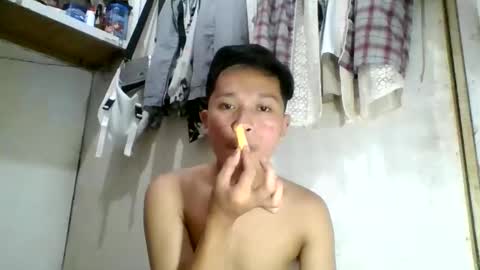 Snapshot of exotichugecock chatting on December 29, 2:00 pm Jan online show from December 29, 2:00 pm