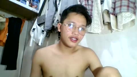 Snapshot of exotichugecock chatting on December 30, 1:26 am Jan online show from December 30, 1:26 am