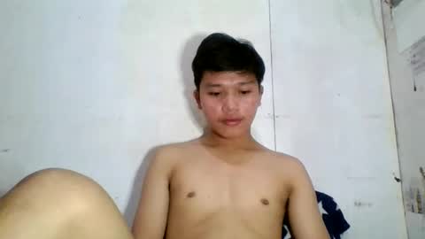 Snapshot of exotichugecock chatting on January 23, 12:35 am Jan online show from January 23, 12:35 am