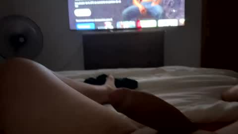 exoticlatins_ online show from August 5, 9:17 pm