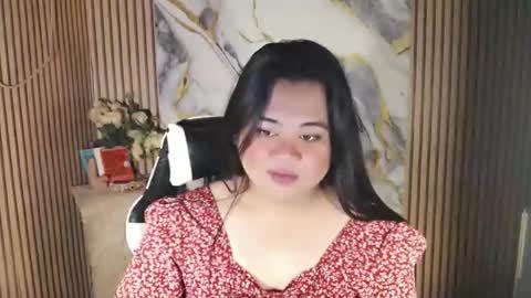SHANTAL MARIE online show from February 3, 7:13 am