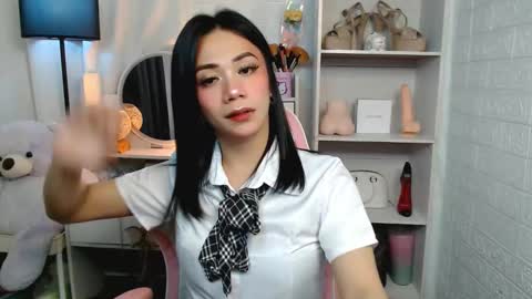 exotictssavie online show from March 2, 12:20 am