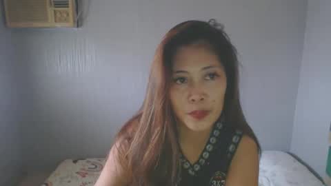 Snapshot of expensive_c4ndy chatting on April 24, 6:16 am expensive_c4ndy online show from April 24, 6:16 am