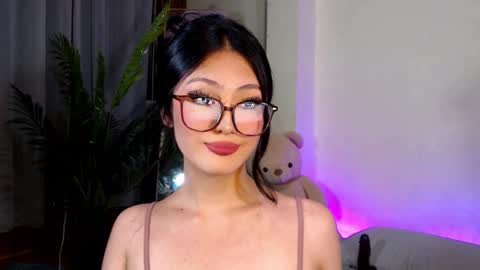 Candy  online show from December 3, 12:16 pm