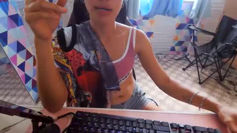 expensive_ruby online show from May 10, 3:33 am