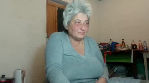 Snapshot of exquisitemature chatting on January 5, 6:56 pm ExquisiteMature online show from January 5, 6:56 pm