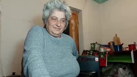 Snapshot of exquisitemature chatting on February 14, 6:29 pm ExquisiteMature online show from February 14, 6:29 pm