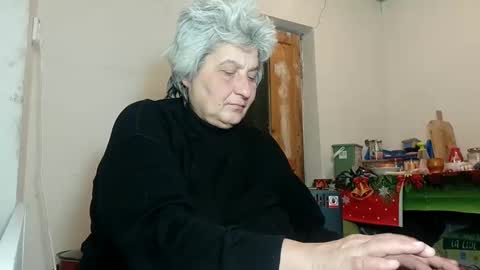 Snapshot of exquisitemature chatting on February 20, 1:36 am ExquisiteMature online show from February 20, 1:36 am