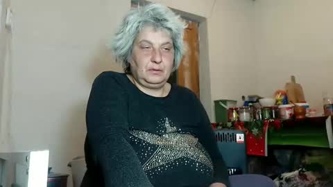 Snapshot of exquisitemature chatting on March 10, 12:29 am ExquisiteMature online show from March 10, 12:29 am