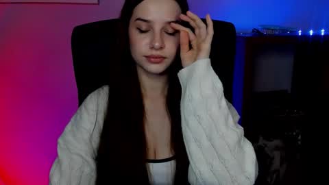 Maya online show from February 17, 7:49 am