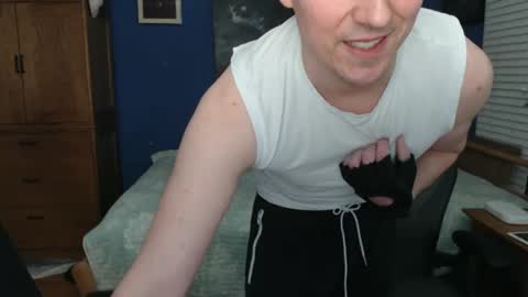 Snapshot of extrafirmtofu chatting on January 19, 3:39 am Tommy Rose online show from January 19, 3:39 am