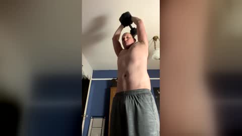 Snapshot of extrafirmtofu chatting on February 1, 3:38 am Tommy Rose online show from February 1, 3:38 am